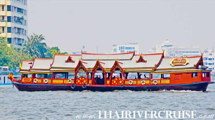 Wan Fah Cruise Rice Barge Bangkok Dinner Cruise with ntertainment by Thai classcical dance cultural show onboard
