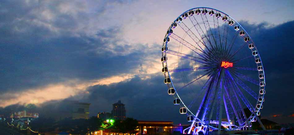 Asiatique The Riverfront Bangkok Sunset View of Chao Phraya river,Thailand