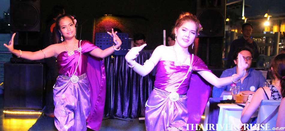 Entertainment on board by Thai classical dancing show on Chaophraya Cruise