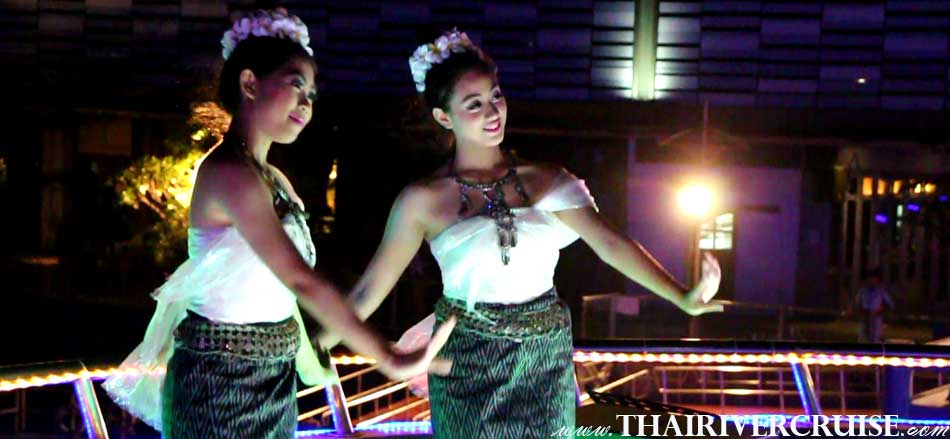 Entertainment on board Indian private party dinner cruise by Thai classical dancing and live band music 