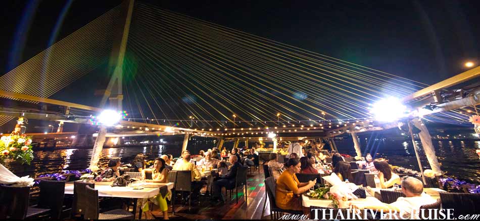 Loy Krathong 2019 Bangkok Thailand on the Chaophraya River Cruise