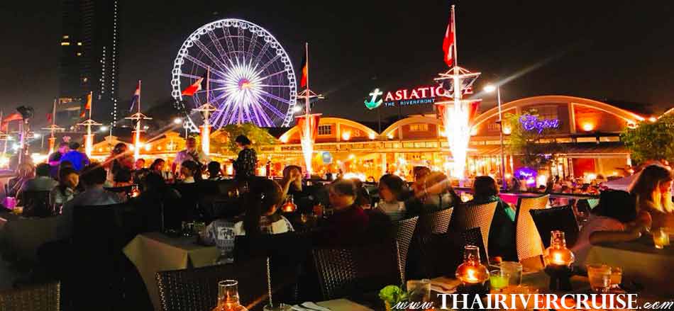 Cruise departure form Asiatique The Riverfront Bangkok, NYE Dinner Cruise Bangkok New Year Eve 2019 Countdown Fireworks Thailand