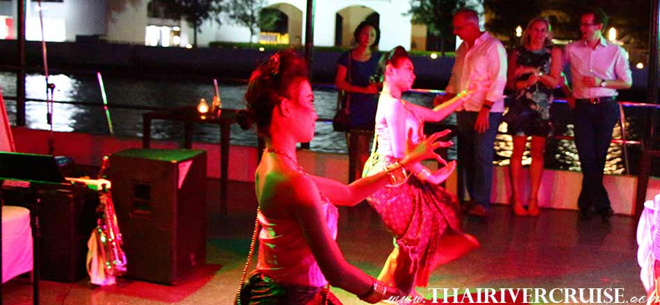 Entertainment on board private party dinner cruise by Thai classical dancing, charter private dinner cruise Bangkok,Thailand