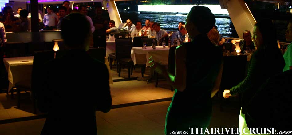 Entertainment on board private party dinner cruise by Thai classical dancing and live band music 