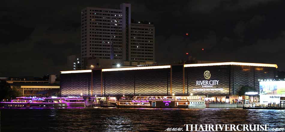 Chao phraya river dinner cruise Bangkok  beautiful scenic of Chao Phraya River night River City Pier Sri-phraya Chao Phraya River in Bangkok, Thailand