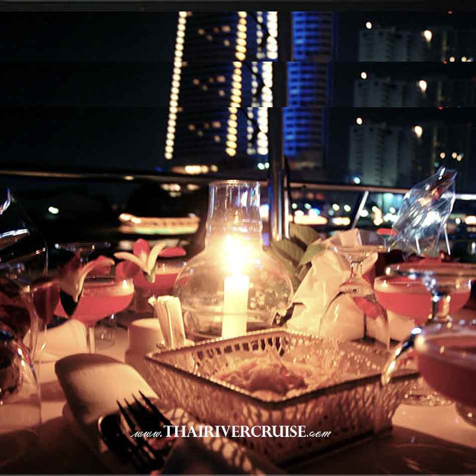 Romantic Dinner Valentine Day Bangkok Grand Pearl Cruise Thailand