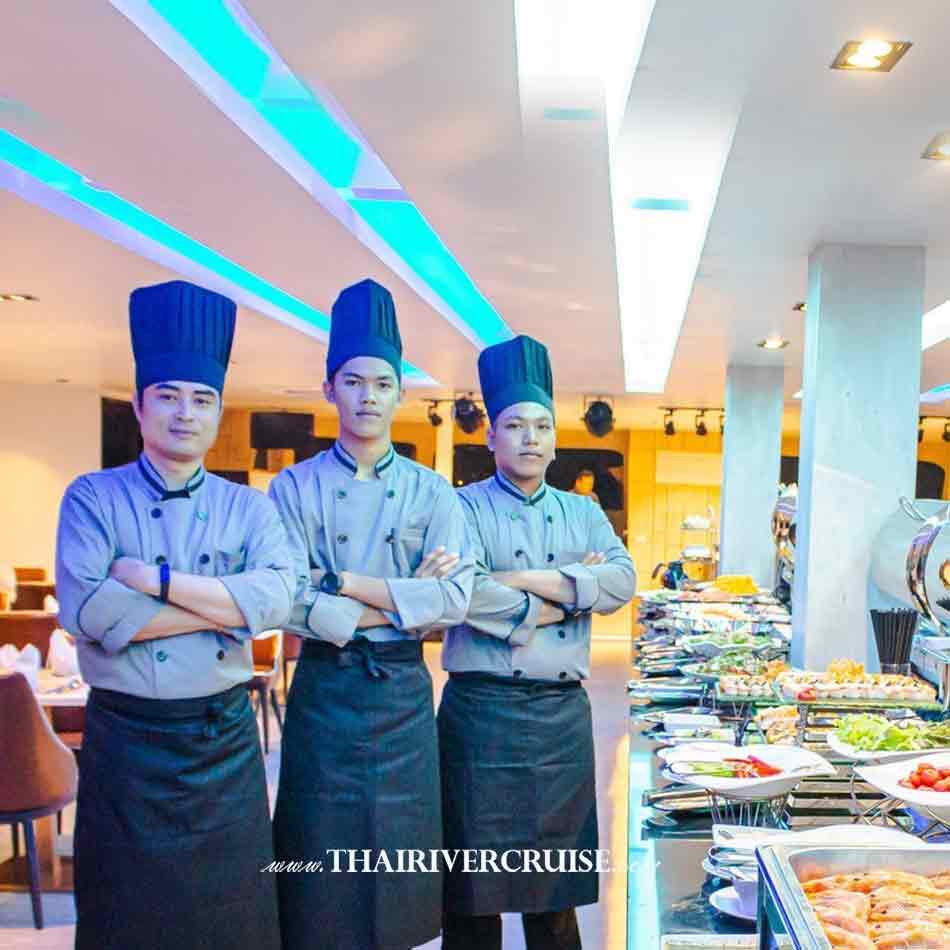 Professional Chef of Royal Princess Cruise New Luxury Large Elegance Bangkok Dinner Cruise on the Chao Phraya River,Thailand 