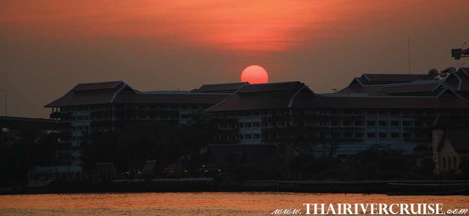 BEAUTIFUL SUNSET TIME IN BANGKOK CITY TOWN, Bangkok sunset river cruise