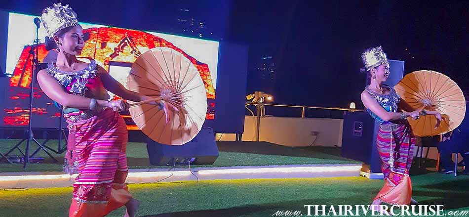 Beautiful Thai Classical Dancing Performance Valentine Promotion on Romantic Luxury Dinner Cruise. Celebrate  Valentine's Day in Bangkok on Romantic Candle Light Luxury Dinner Cruise on the Chaophraya river Bangkok,Thailand.