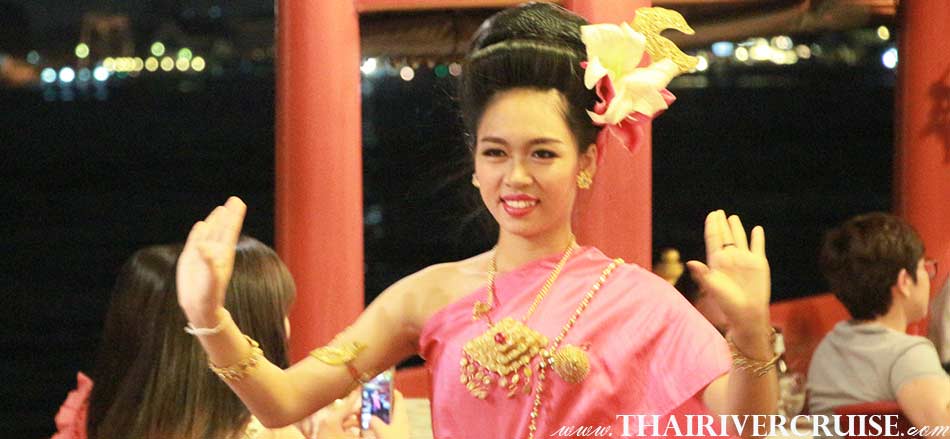 ดินเนอร์ ปีใหม่ กรุงเทพ ชมการแสดงโชว์ นาฎศิลป์ รำไทย สี่ภาค เช่น ภาคเหนือ อีสาน ภาคใต้ และ ภาคกลาง,ล่องเรือ ปีใหม่ กรุงเทพ แว่นฟ้า 