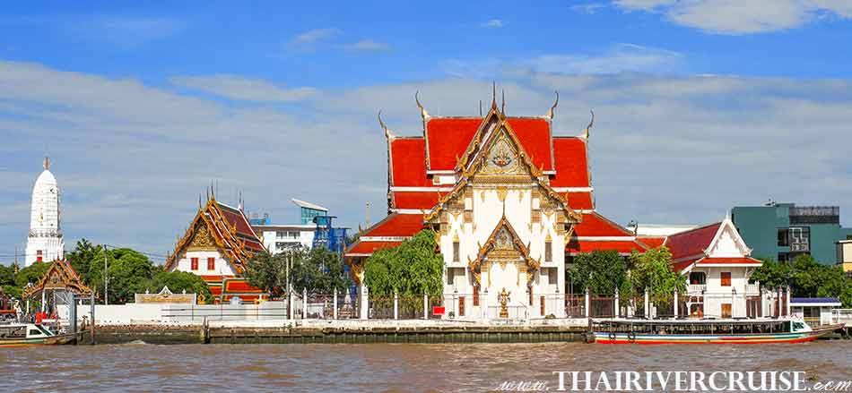 Wat Rakang Kositaram,Bangkok.(วัดระฆังโฆษิตาราม ) The beautiful scenery and attraction along the Chaophraya river Bangkok Thailand.Rice Barge Canal Tour Bangkok 