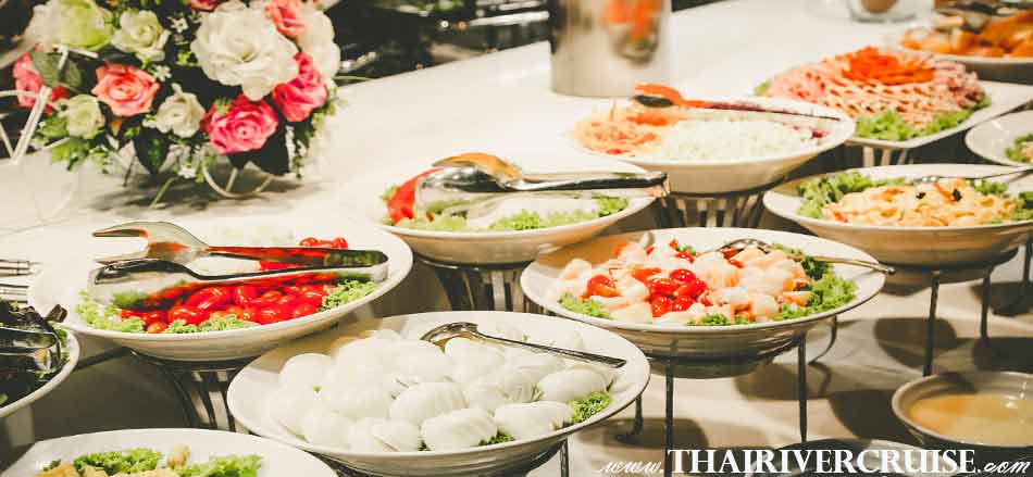 Salad bar vegetarian food available on buffet of Wonderful Pearl Cruise,  Best Bangkok dinner cruise Wonderful Pearl Cruise luxury elegance river cruise 5-Star dinning Wonderful pearl cruise promotion booking discount lower price