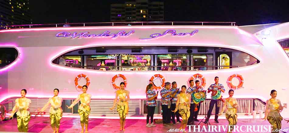 Welcome Show before get on the boat, Special show New Year Dinner in Bangkok Wonderful Pearl Cruise The Best of Celebrate New Year in Bangkok on the Chao Phraya River with 5-Star Large Elegance Deluxe River Cruise, Best Countdown Bangkok Party Happy New Year Dinner in Bangkok Wonderful Pearl Cruise. Famous place for watch firework onboard  5 Star luxury  Thailand 