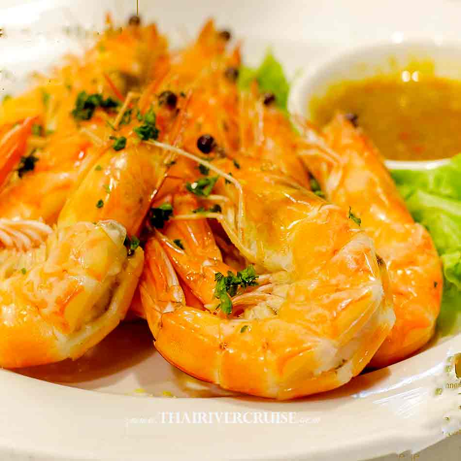 Salt Baked Shrimp Delicious seafood food New Year Dinner in Bangkok Wonderful Pearl Cruise The Best of Celebrate New Year in Bangkok on the Chao Phraya River with 5-Star Large Elegance Deluxe River Cruise,Best Countdown Bangkok Party Happy New Year Dinner in Bangkok Wonderful Pearl Cruise. Famous place for watch firework onboard  5 Star luxury  Thailand 