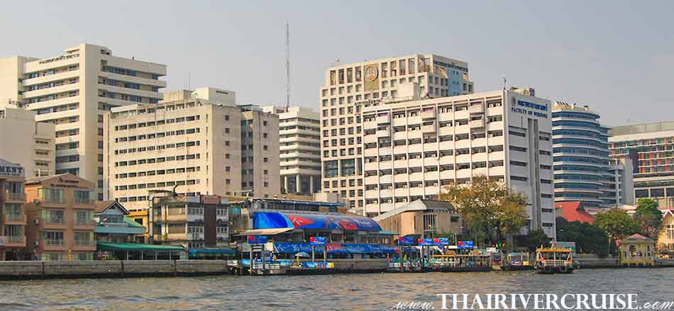 Siriraj Hospital Bangkok (โรงพยาบาล ศิริราช ) The beautiful scenery and attraction along the Chaophraya river Bangkok,Long tails boat rides in Bangkok Thailand