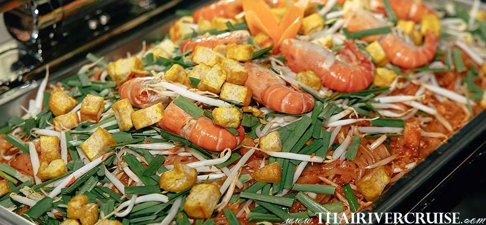 Unicorn Bangkok Dinner Cruise ICONSIAM You can savor the flavors of traditional Thai cuisine, such as Tom Yum soup, Pad Thai, and Green Curry, or opt for international dishes like grilled meats, pasta, and salads. 