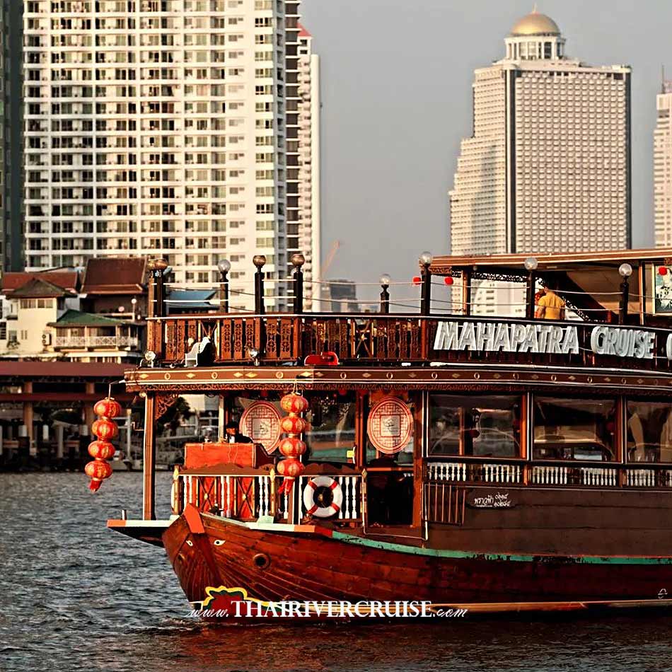 ล่องเรือ ไหว้ พระ 3 วัด กรุงเทพ ล่องเรือไหว้พระ กรุงเทพ ล่องเรือ แม่น้ำเจ้าพระยา  เรือมหาเภตรา เจ้าพระยา ล่องเรือเจ้าพระยา เรือไม้ ทรงไทย สุดคลาสสิค อาหารไทย ฟังดนตรีไทย บรรเลงขิม ขับกล่อม กลางเจ้าพระยา เรือมหาเภตรา Maha Bhetra