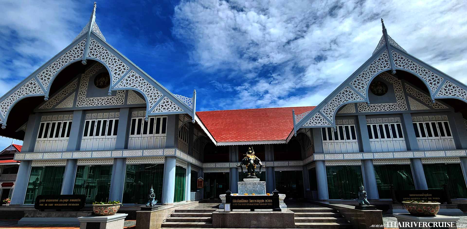 พิพิธภัณฑ์สักทอง  ล่องเรือ ไหว้ พระ 3 วัด กรุงเทพ ล่องเรือไหว้พระ กรุงเทพ 2567 ล่องเรือเจ้าพระยา เรือไม้ ทรงไทย สุดคลาสสิค พร้อม อาหารกลางวัน อาหารไทย  เรือมหาเภตรา Maha Bhetra ล่องเรือไหว้พระ กรุงเทพ ส่วนตัว เฉพาะกลุ่ม คณะทัวร์ ล่องเจ้าพระยา สักการะสิ่งศักดิ์สิทธิ์ วัดริมน้ำเจ้าพระยา พร้อมอาหารกลางวัน ชากาแฟ บน เรือไม้ ทรงไทย สุดคลาสสิค