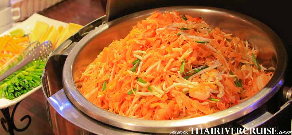 ผัดไทย สแน๊คเมนู บุพเฟ่ต์ แสนอร่อย หลากหลายเมนู  ล่องเรือสำราญ ปีใหม่ ราคาถูก ดินเนอร์ เจ้าพระยา เค้าท์ดาวน์ ชมพลุ ไอค่อนสยาม